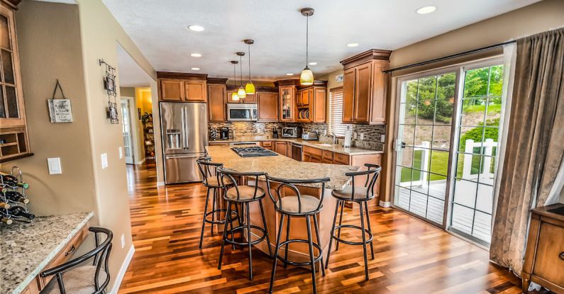 Kitchen Lighting - Kitchen Island and Barstools